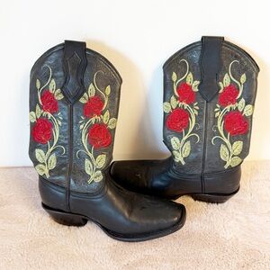 Black Western Heeled Boots with Red Rose Embroidery